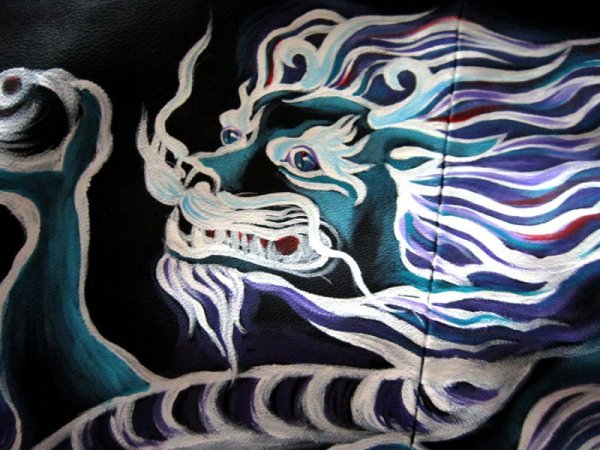 Расписать джинсы акриловыми красками