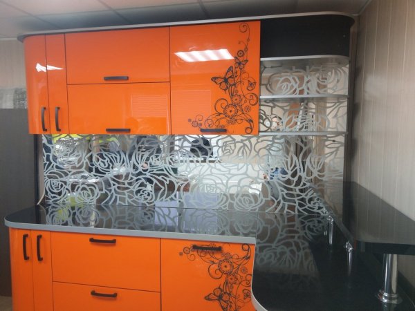 Акриловые фасады Аделькрайс