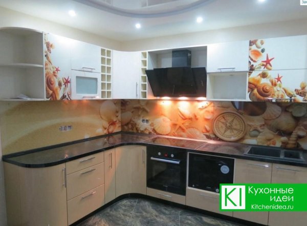Кухня с фотопечатью бежевая