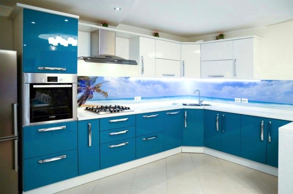 Синие кухни