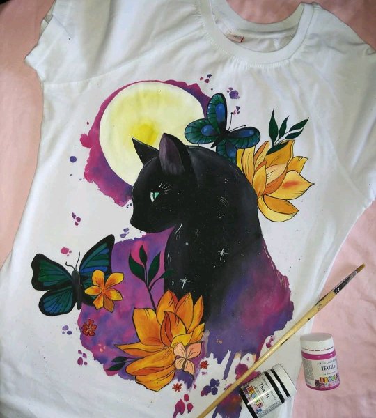 Футболка с ручной росписью