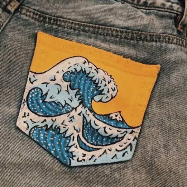 Разрисованные карманы на джинсах