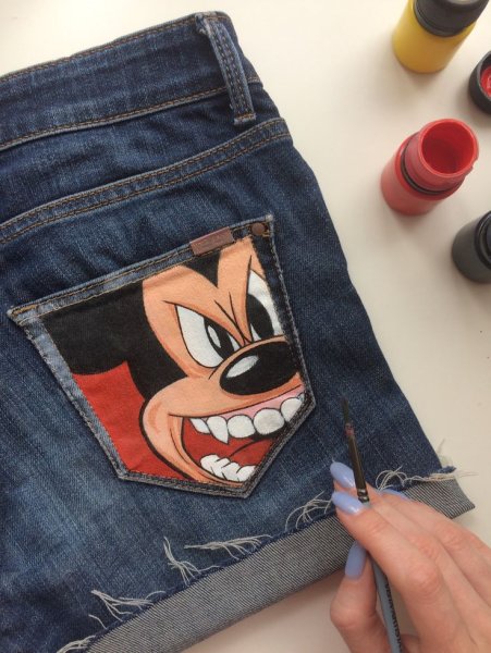 Роспись джинсов