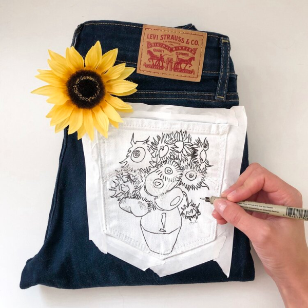 Рисунок на кармане джинс