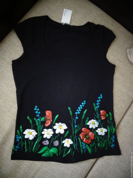 Роспись майки акриловыми красками