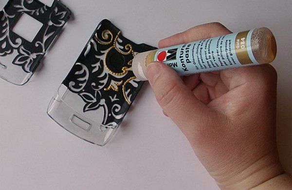 Чехол для телефона витражными красками