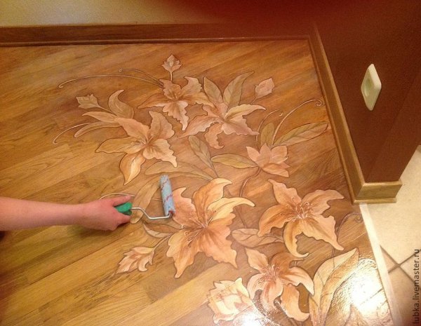 Роспись деревянного пола