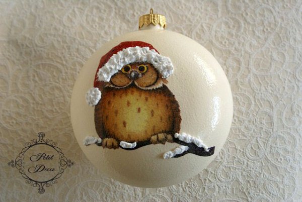 Расписать новогодний шар своими руками