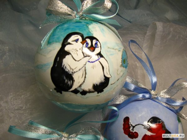 Раскрасить новогодний шар акриловыми красками