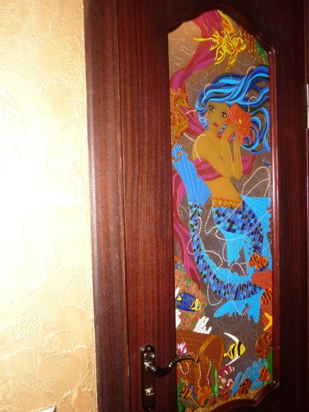 Роспись на двери цветы