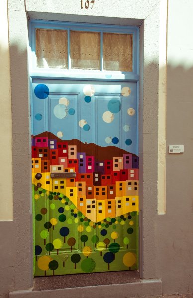 Роспись входной двери