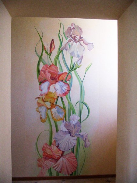 Цветочная роспись на стене
