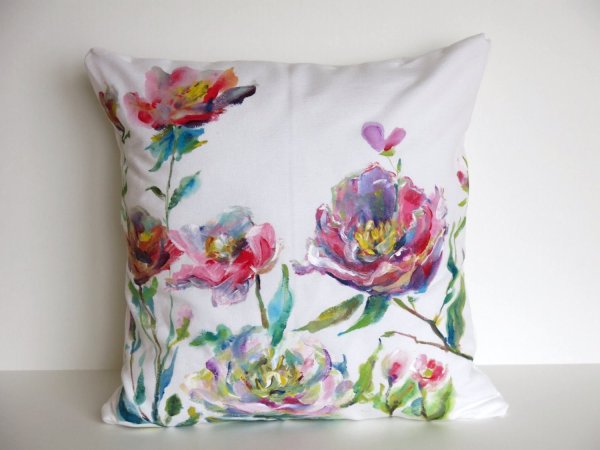 Подушка расписанная акрилом