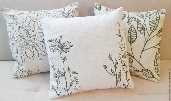 Расписные подушки