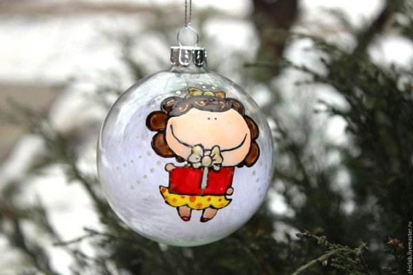 Необычный елочный шар