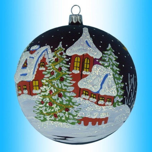 Раскрашенный новогодний шар с домиком