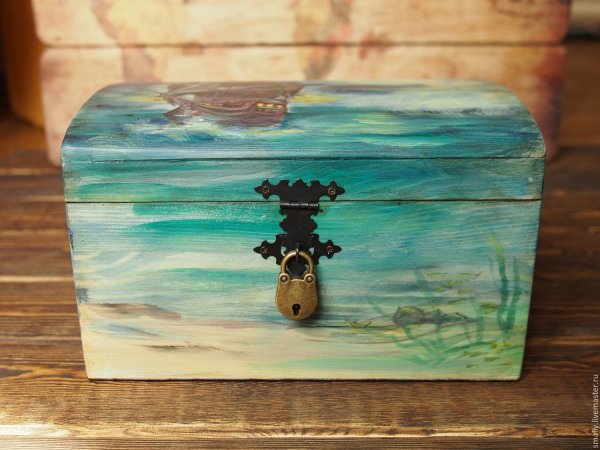 Необычный сундук