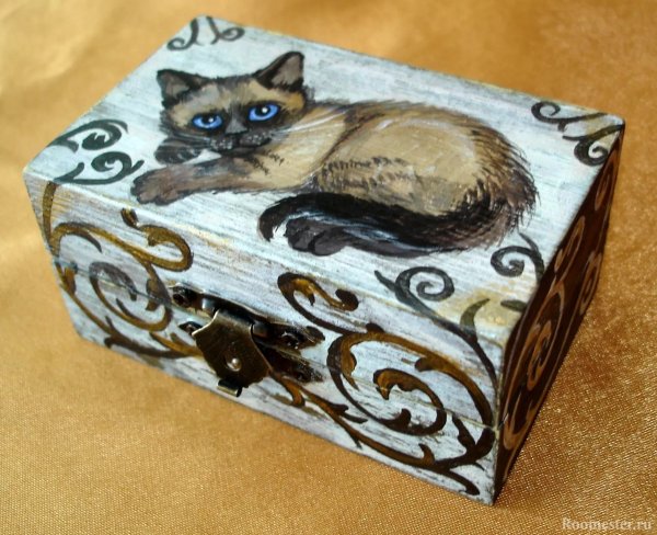 Разрисовать шкатулку