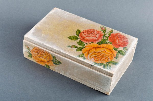 Шкатулка акриловыми красками