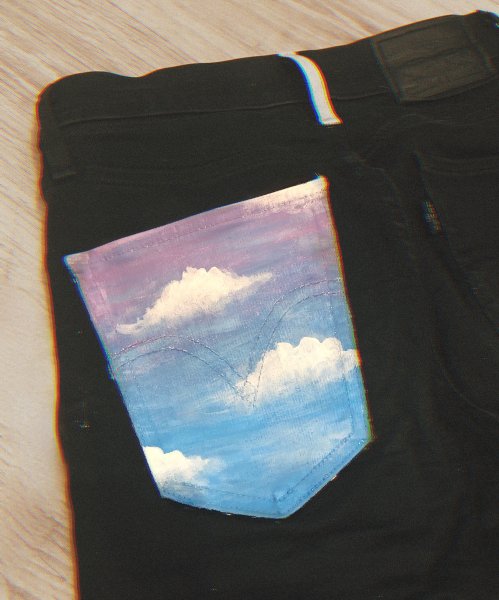 Раскрашенные джинсы акрилом карманы