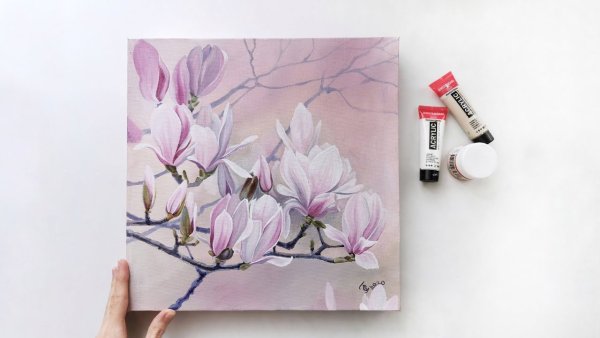 Ветка магнолии акрилом