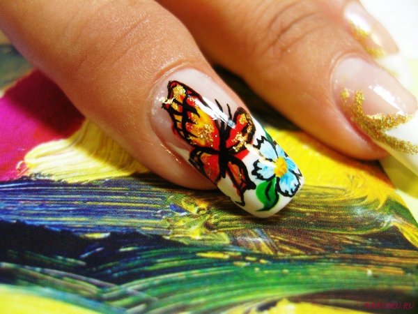 Художественный дизайн ногтей