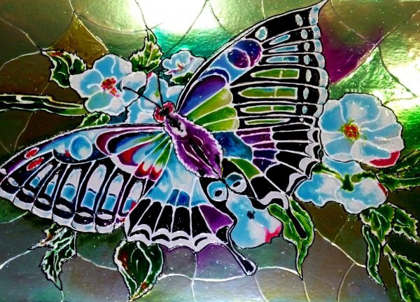 Материалы и инструменты для росписи витражей.