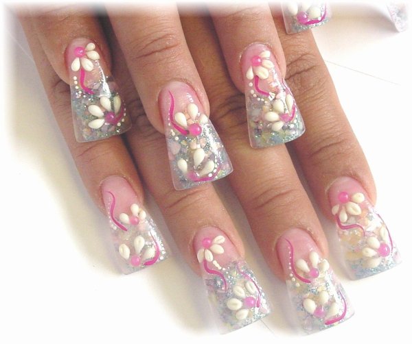 Дизайн весеннего маникюра френч с лепкой