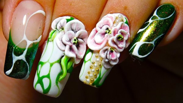 3д лепка на ногтях