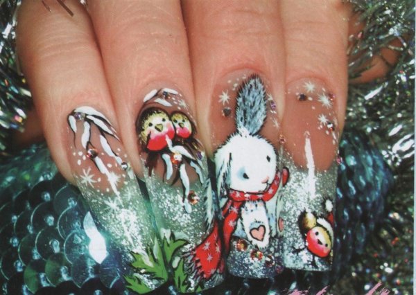 Новогодние ногти с мультяшками