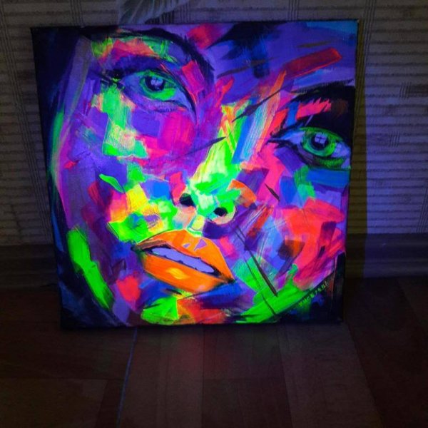 Живопись флуоресцентными красками