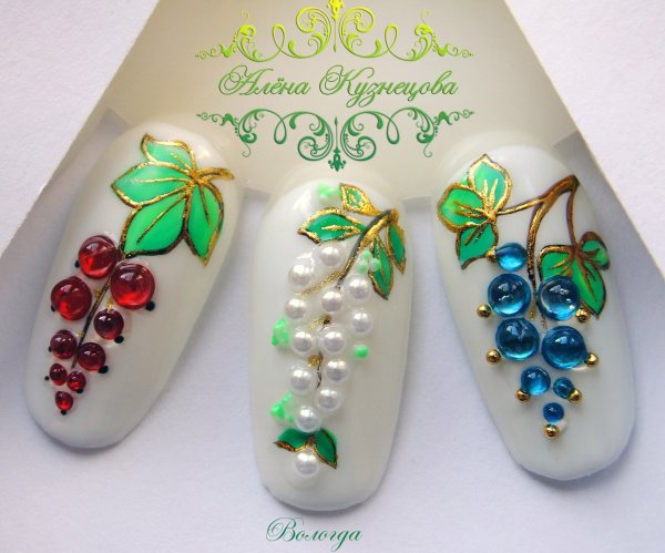 Лепка фруктов на ногтях