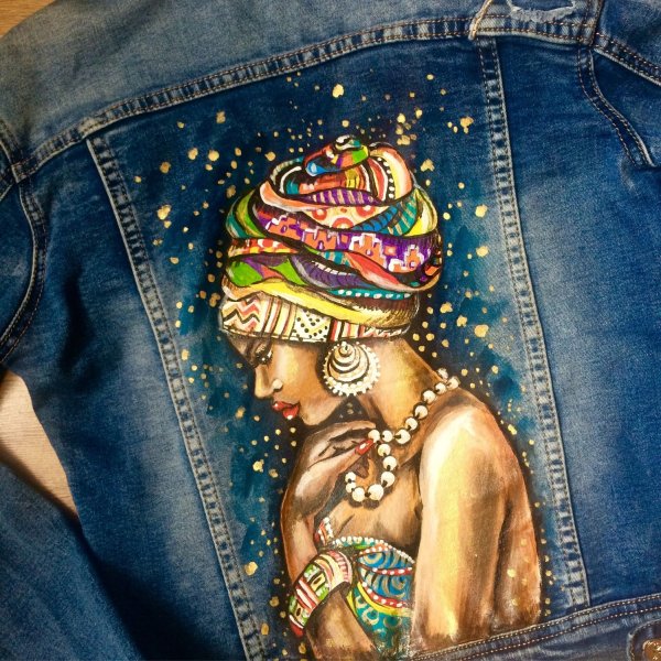 Роспись на джинсах акриловыми красками