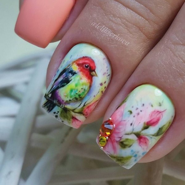 Маникюр с птицами