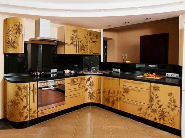 Красивые кухонные гарнитуры