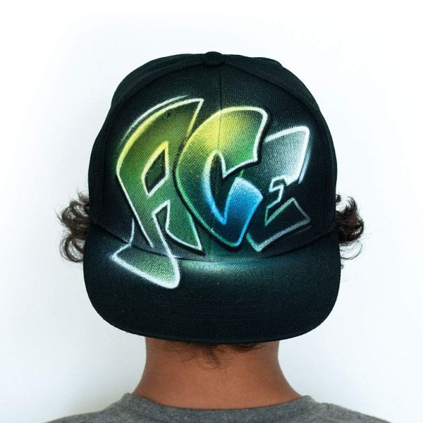 Разрисованная кепка