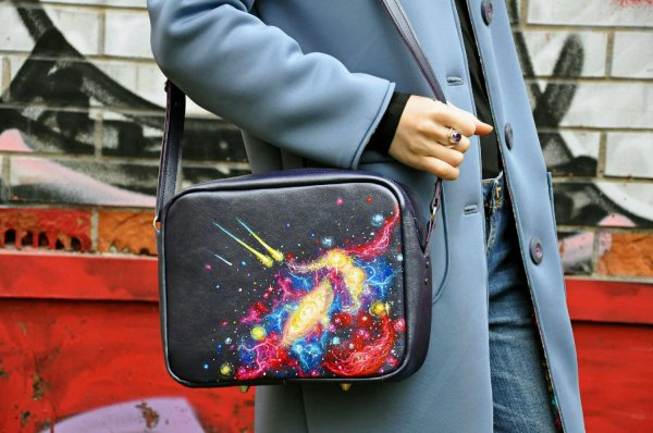 Роспись по коже акриловыми красками