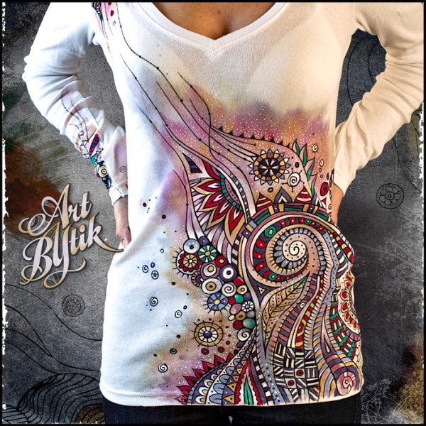 Цветы на ткани акриловыми красками