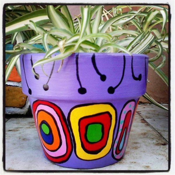 Разрисовать цветочный горшок