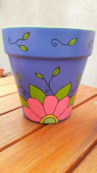 Разрисовать цветочный горшок