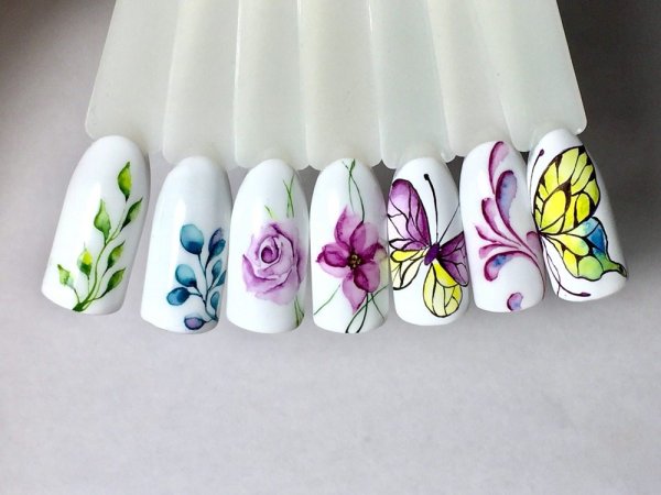 Художественная роспись на ногтях