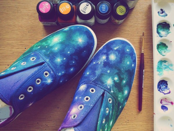 Роспись обуви космос