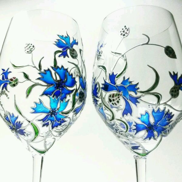 Роспись бокалов витражными красками