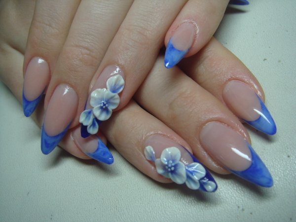 Нарощенные ногти с лепкой