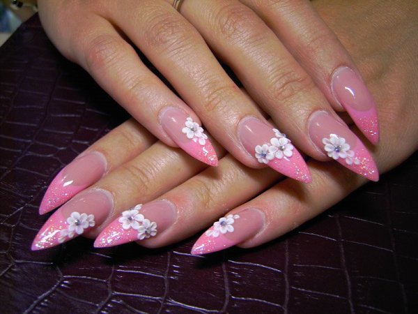 Нарощенные ногти с лепкой