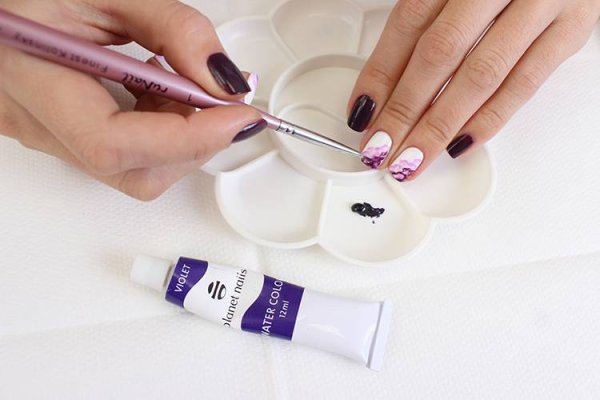 Маникюр акриловыми красками