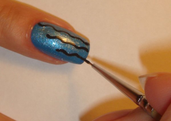 Узоры на ногтях кисточкой