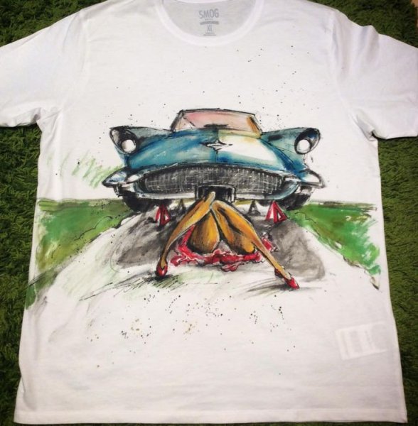 Кастом футболки акриловыми красками