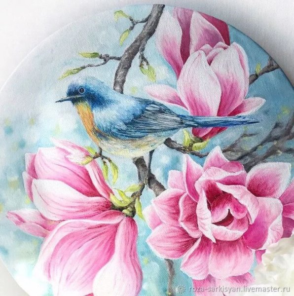 Птица на ветке магнолии