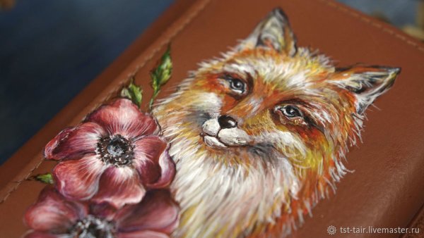 Рисунок акрилом на коже